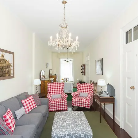 Grandma's House - Downtown Holiday home *